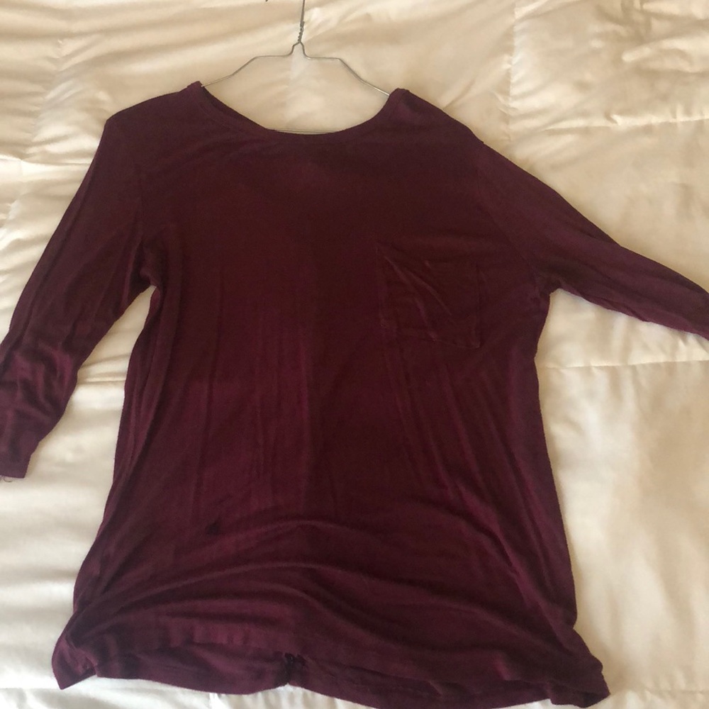 maroon quarter sleeve t shirt with back cut outs